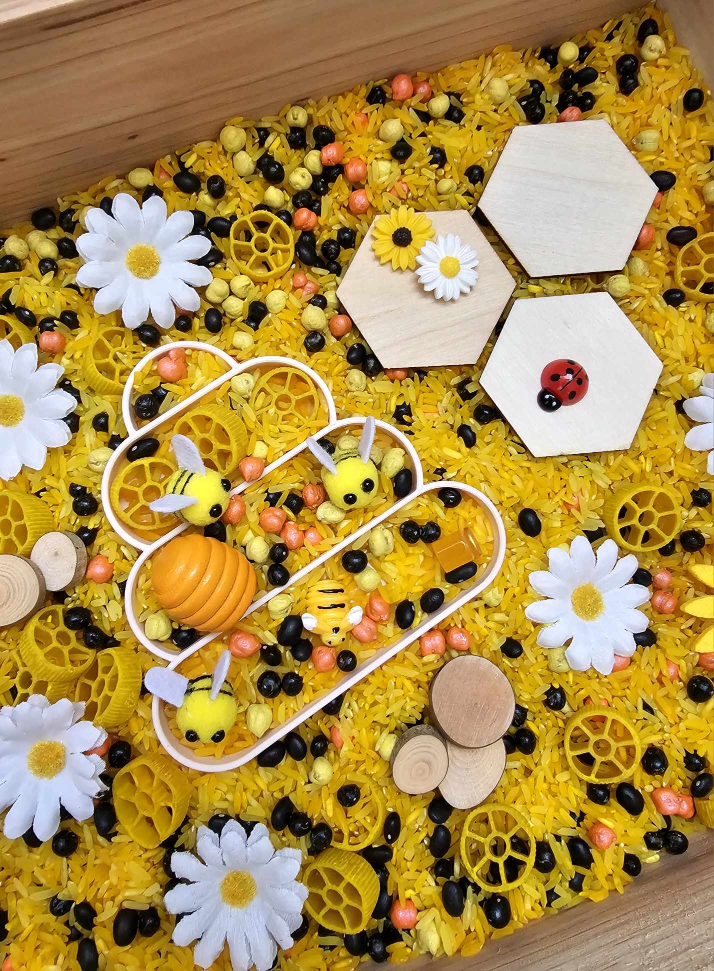 Beehive Eco Play Tray